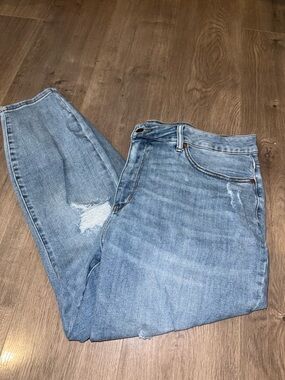 Judy Blue Light Wash Distressed Mom Jeans